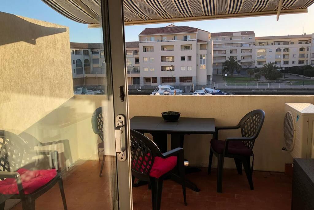 3 Etoiles Studio 4 Couchages Residence Port Cros A Sète Buitenkant foto
